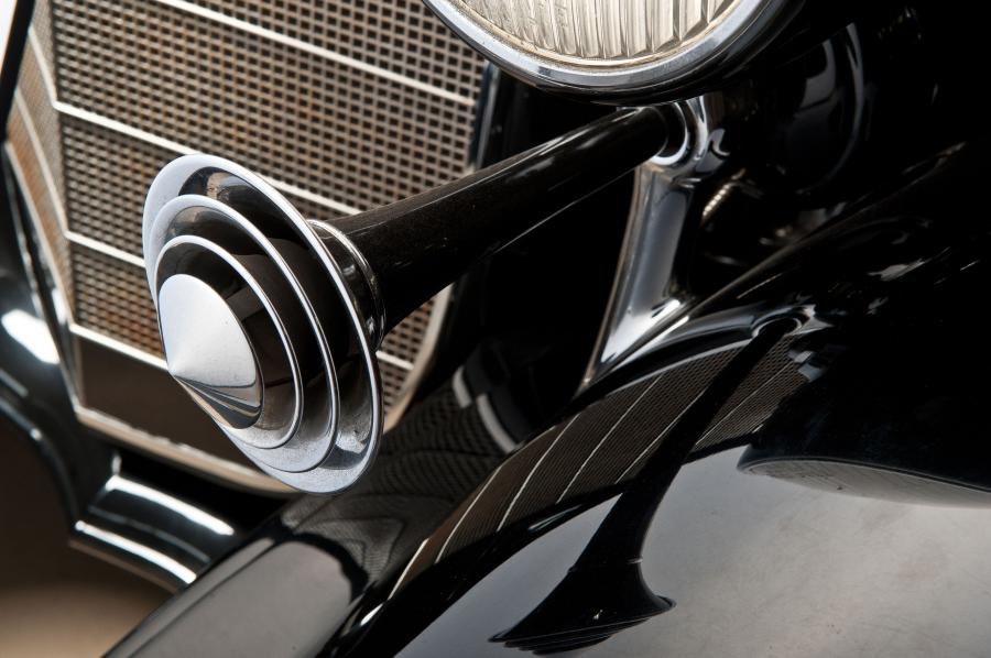  Cadillac Series 60 7-Passenger Limousine by Fleetwood 1933 года  (фото 11 из 21)